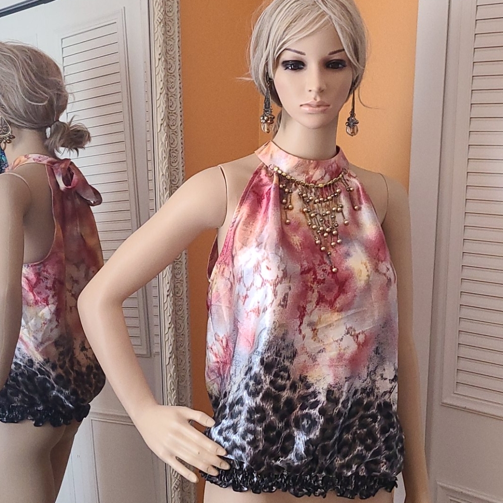 Sleeveless Tie Neck Top